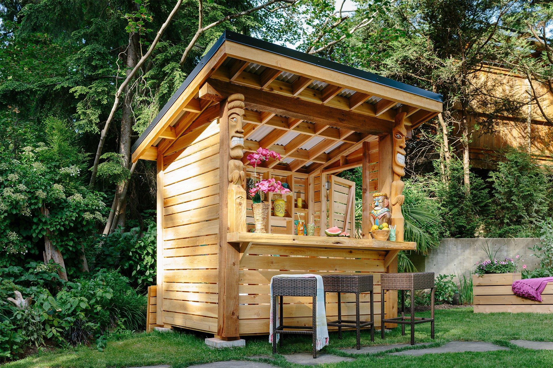 diy tiki bar made of cedar